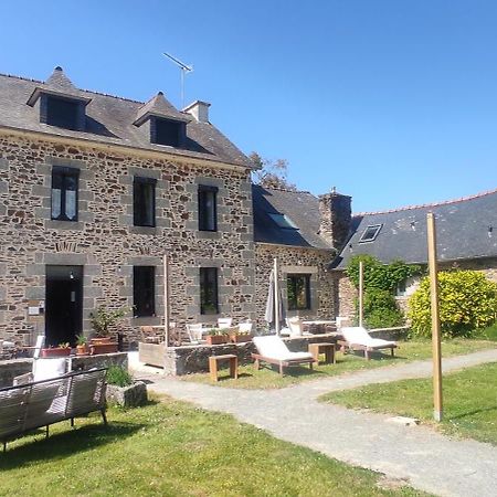 Ty Madelez, Chambres De Charme, Gites Et Spa La Roche-Derrien Экстерьер фото